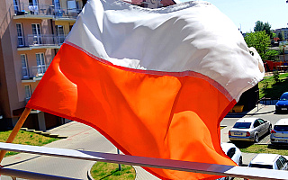 W Dniu Flagi wywieśmy ją w swoich domach. Biało-czerwona flaga Polski obowiązuje od 1919 roku